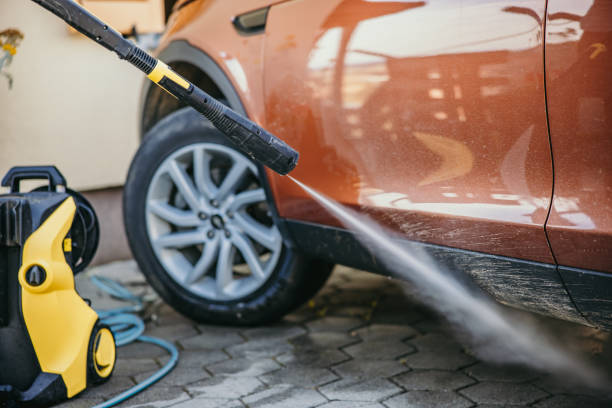 Best Roof Pressure Washing  in Montgomery, PA